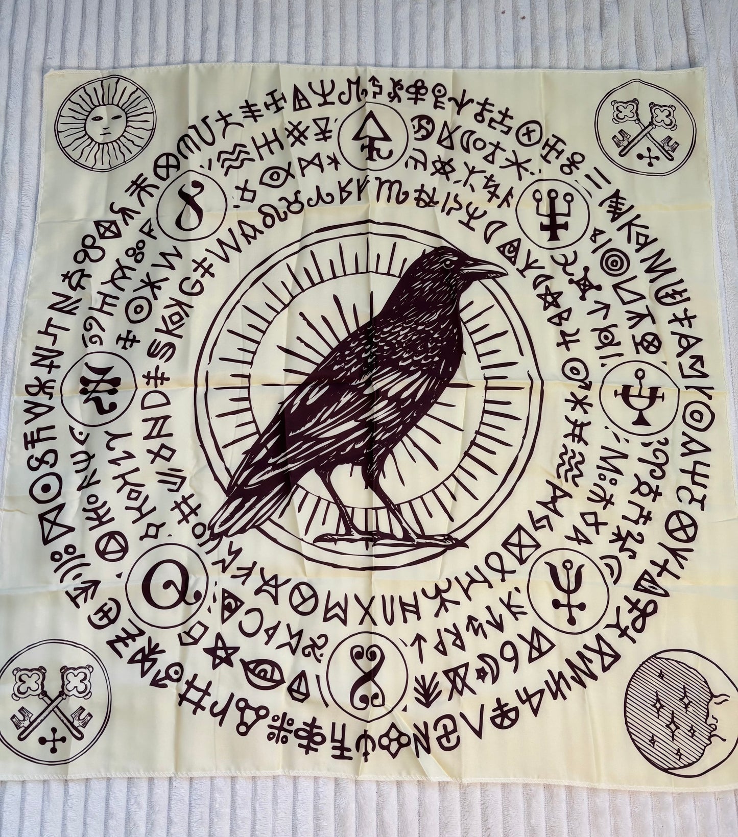 Pañoleta del Cuervo Guardián